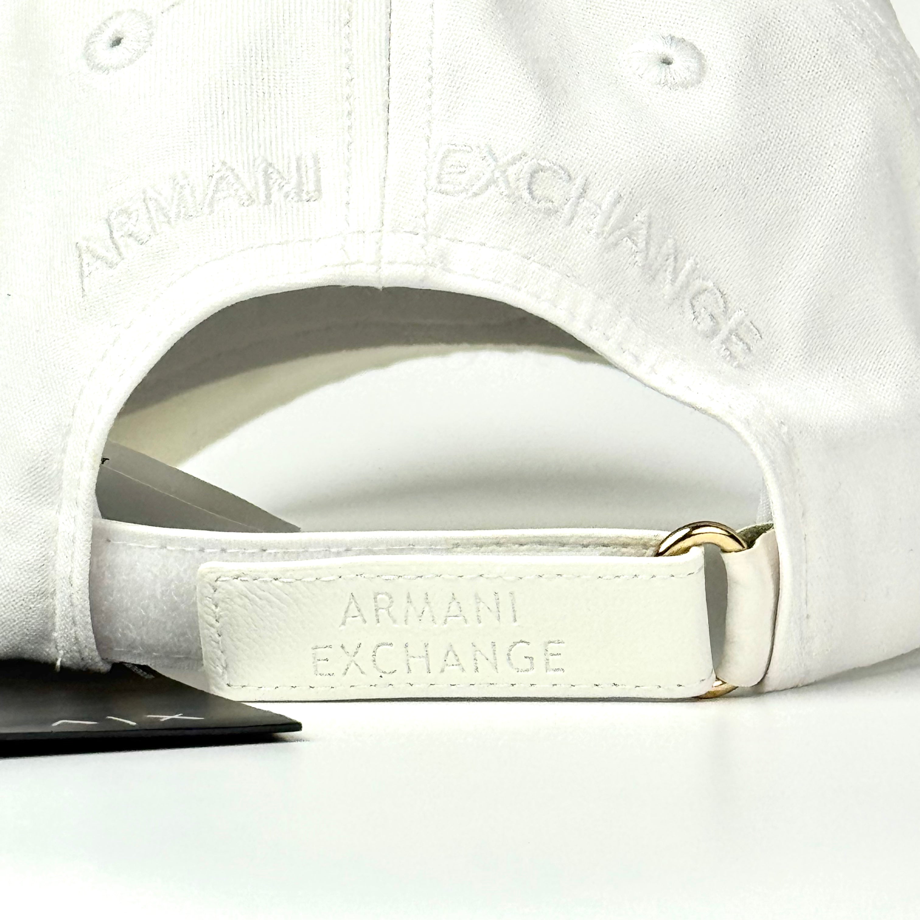 AX White Cap